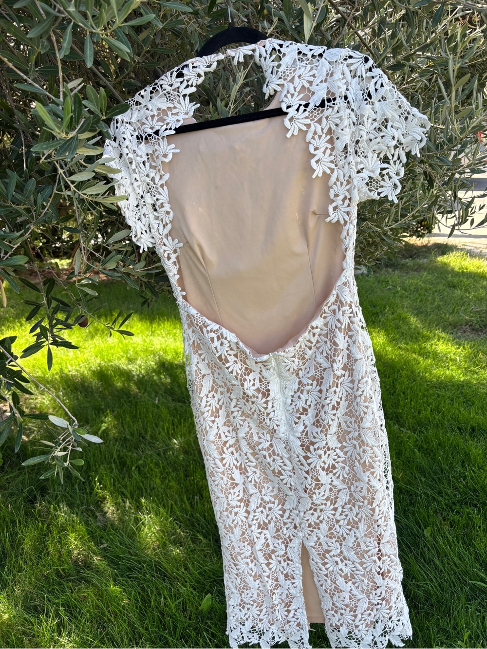 NSR White Floral Lace Backless Midi Dress